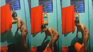 Desi Bhabhi Bathing Capture Hideen Cam | Desi Viral MMS