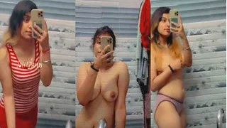 Sexy Desi Girl SHows Boobs | Desi Viral MMS