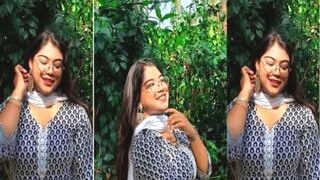 Horny Desi Girl Shows And Fingering | Desi Viral MMS