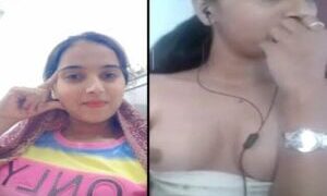 Indian Sexy Figure Karishma Boob Show Viral Live | Desi Viral MMS