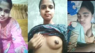 Cute Desi Vlg Girl Shows Her Boobs And Pussy Part 3 | Desi Viral MMS