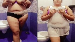 Desi Bhabhi Shows Big Boobs | Desi Viral MMS