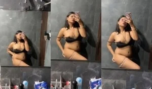 Sexy Desi Girl Record Boobs Selfie | Desi Viral MMS